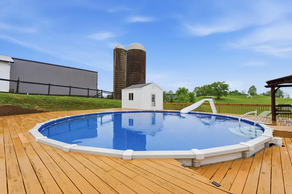 255 Rockbridge Lane Willisburg KY 40078