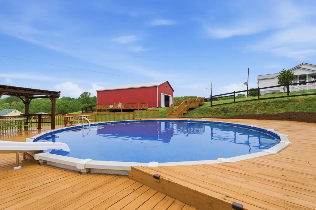 255 Rockbridge Lane Willisburg KY 40078