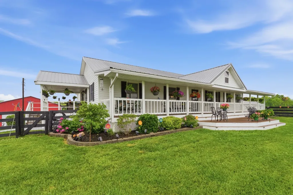 255 Rockbridge Lane Willisburg KY 40078
