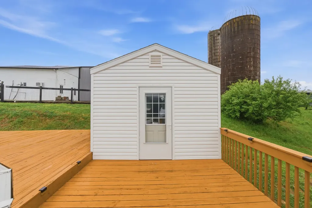 255 Rockbridge Lane Willisburg KY 40078