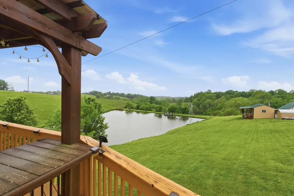 255 Rockbridge Lane Willisburg KY 40078