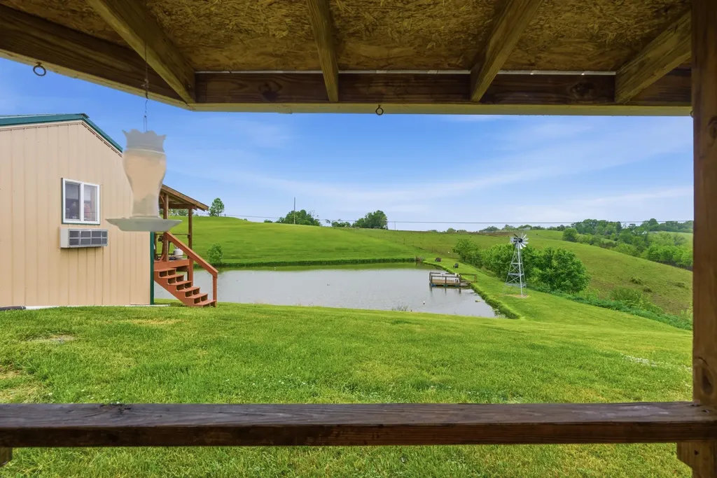 255 Rockbridge Lane Willisburg KY 40078