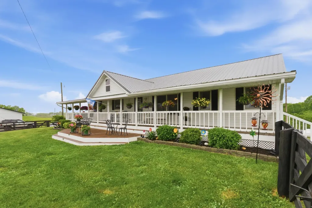 255 Rockbridge Lane Willisburg KY 40078