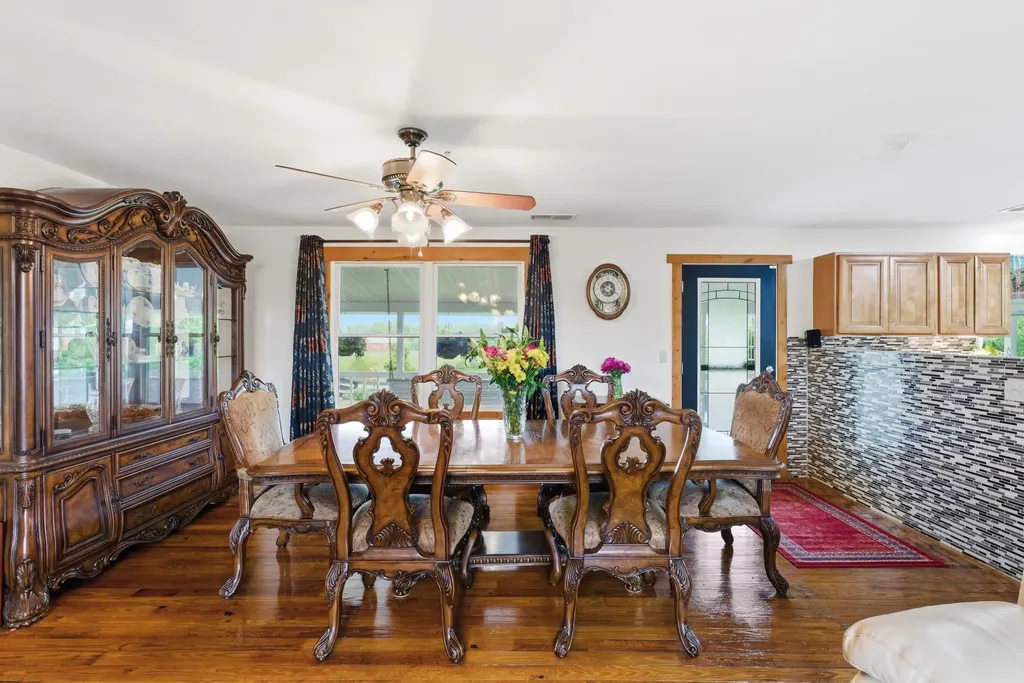 255 Rockbridge Lane Willisburg KY 40078