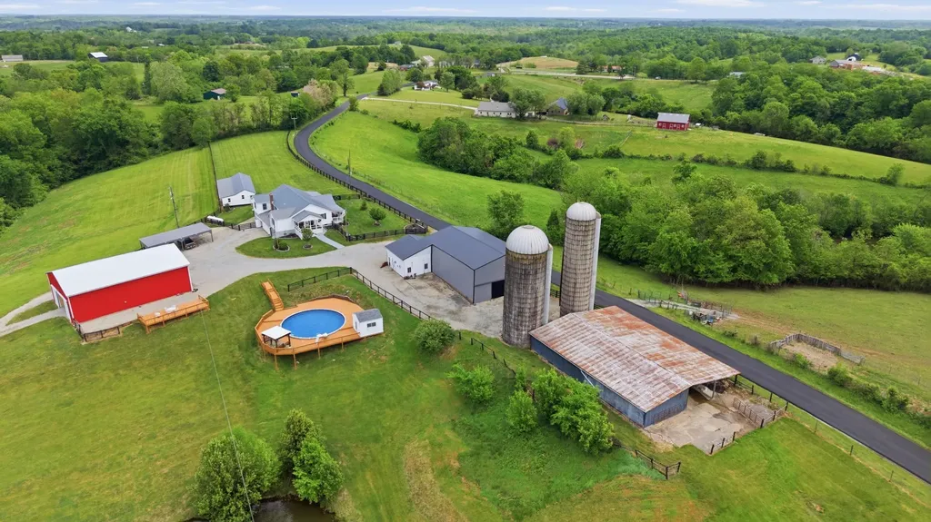 255 Rockbridge Lane Willisburg KY 40078