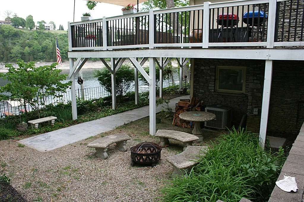 926 Chimney Rock Road Harrodsburg KY 40330