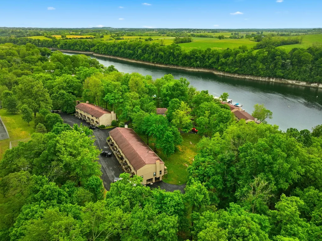 1011 Hancock Circle Harrodsburg KY 40330