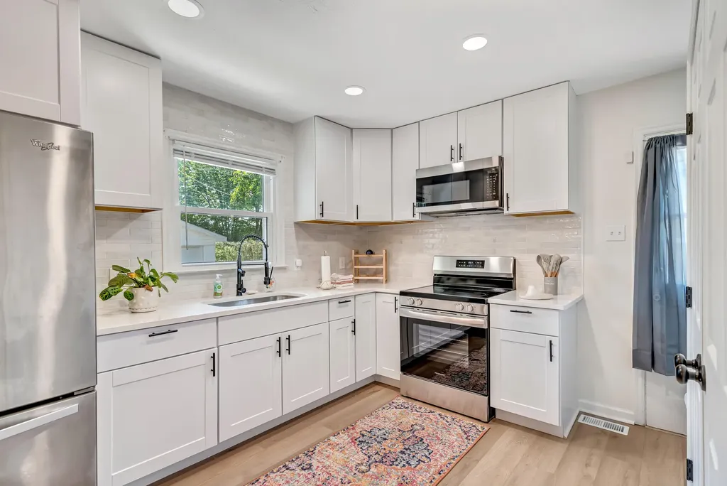 118 Georgia Street Versailles KY 40383