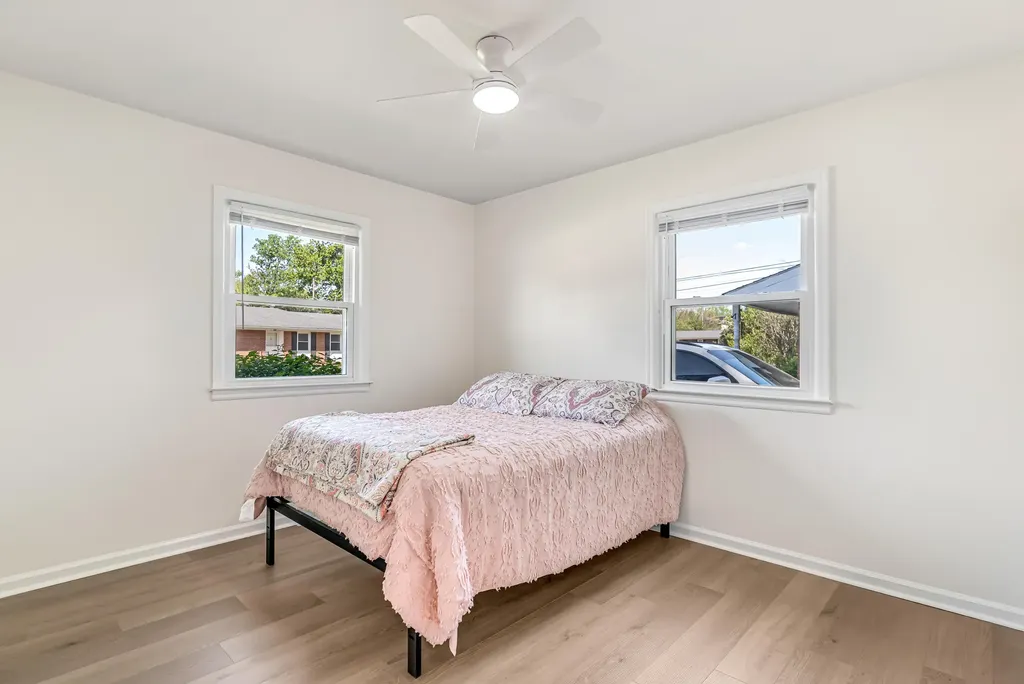 118 Georgia Street Versailles KY 40383