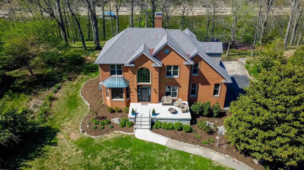 141 Old Bridge Road Danville KY 40422