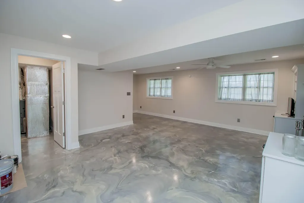 1025 Crestwood Heights Paris KY 40361