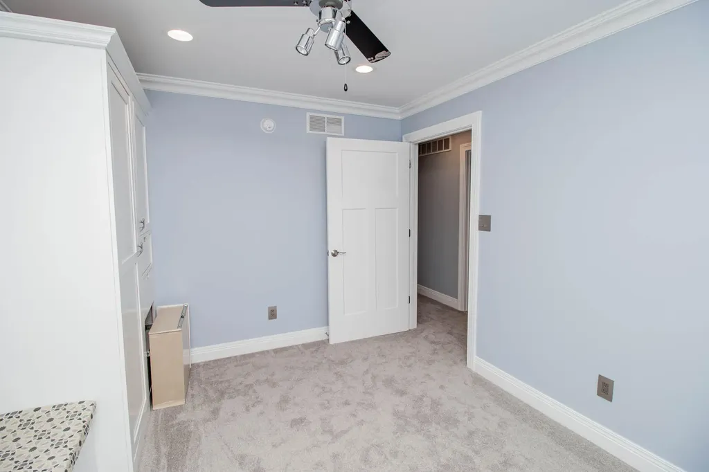 1025 Crestwood Heights Paris KY 40361