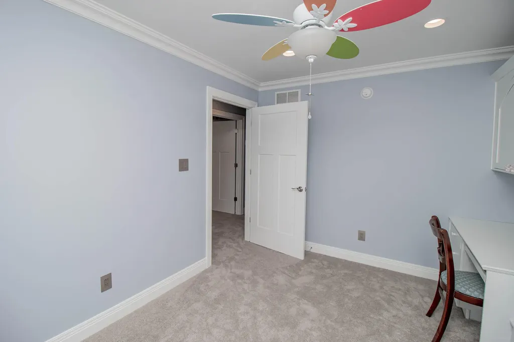 1025 Crestwood Heights Paris KY 40361