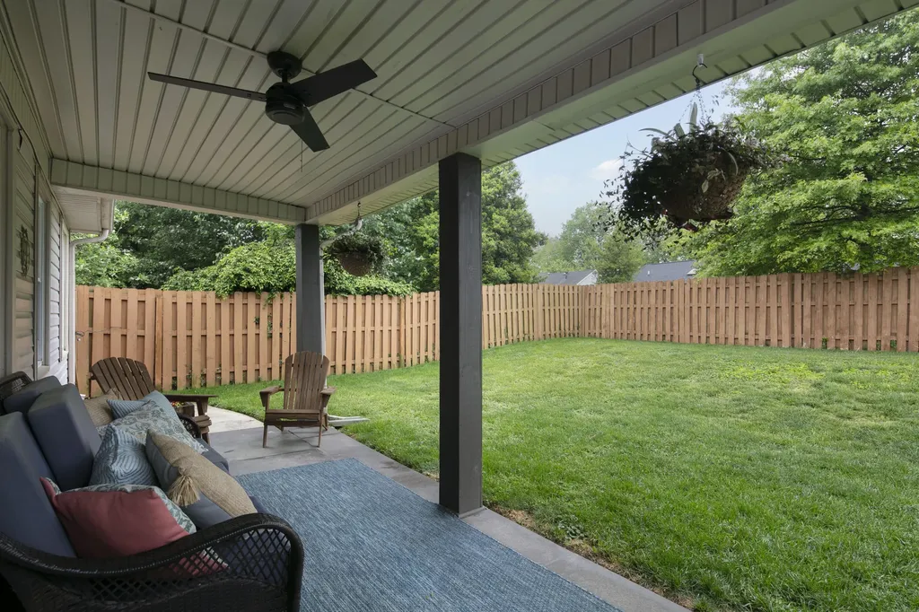 948 Ridgebrook Road Lexington KY 40509
