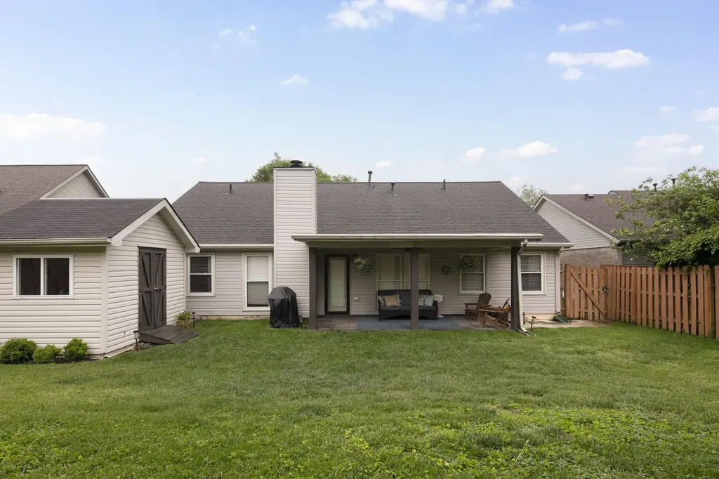 948 Ridgebrook Road Lexington KY 40509