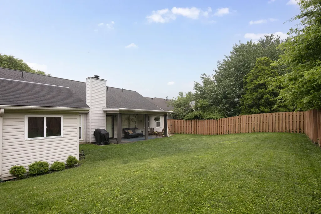 948 Ridgebrook Road Lexington KY 40509