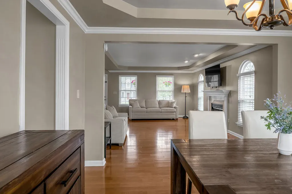400 Heddington Court Versailles KY 40383