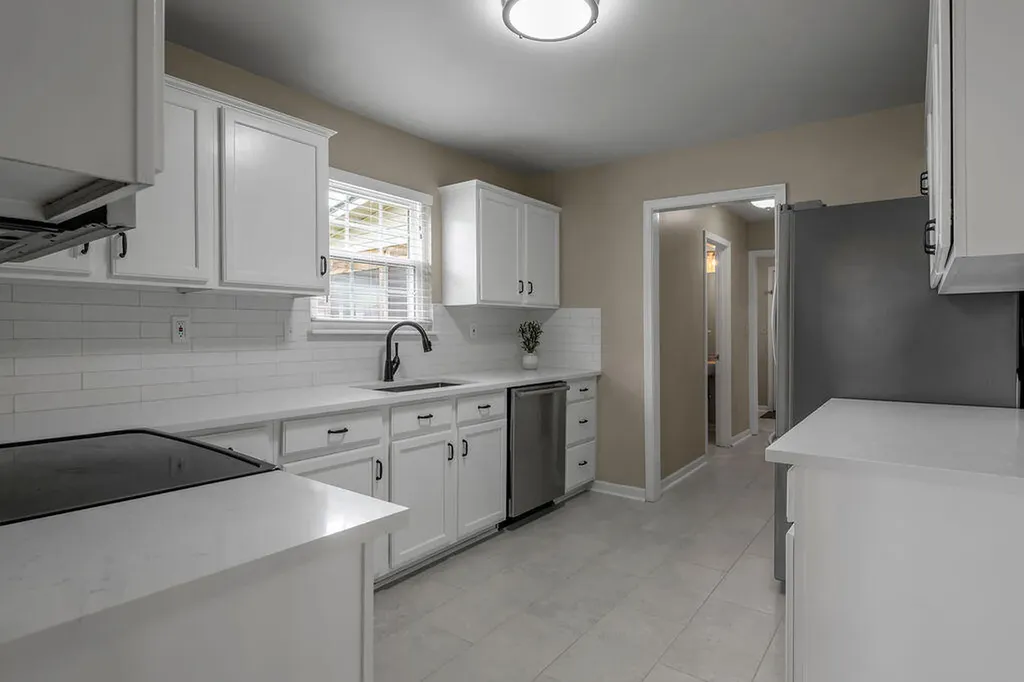 400 Heddington Court Versailles KY 40383
