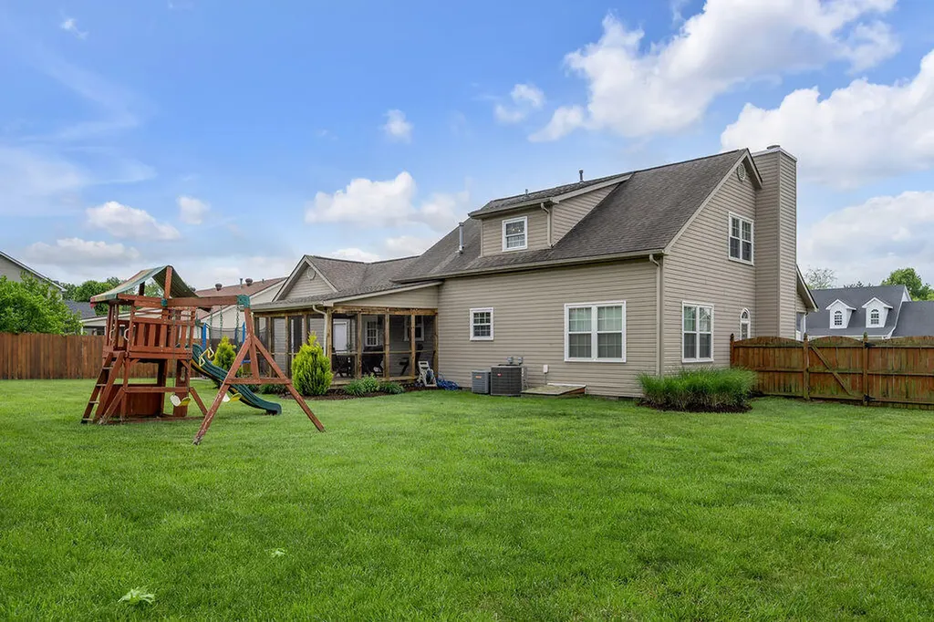400 Heddington Court Versailles KY 40383