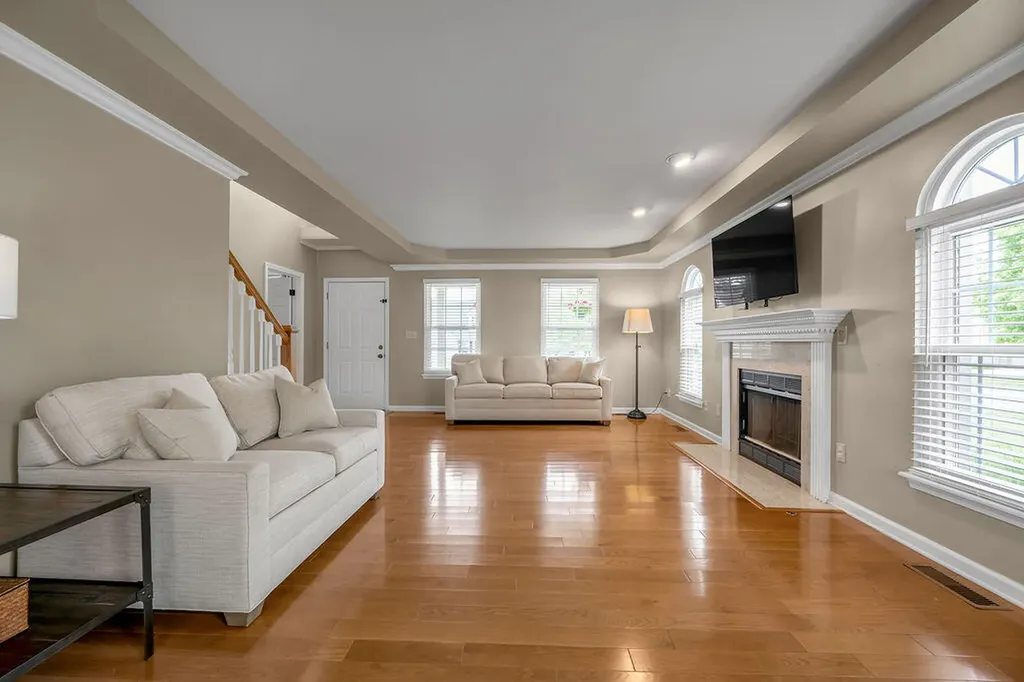 400 Heddington Court Versailles KY 40383