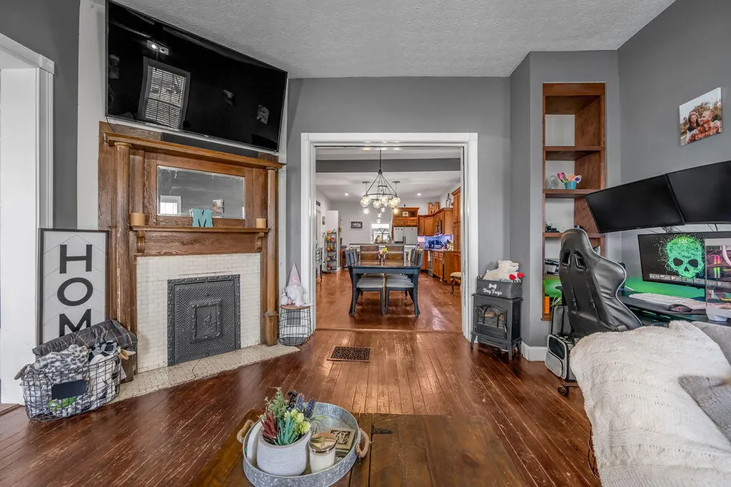 370 Mooreland Avenue Harrodsburg KY 40330