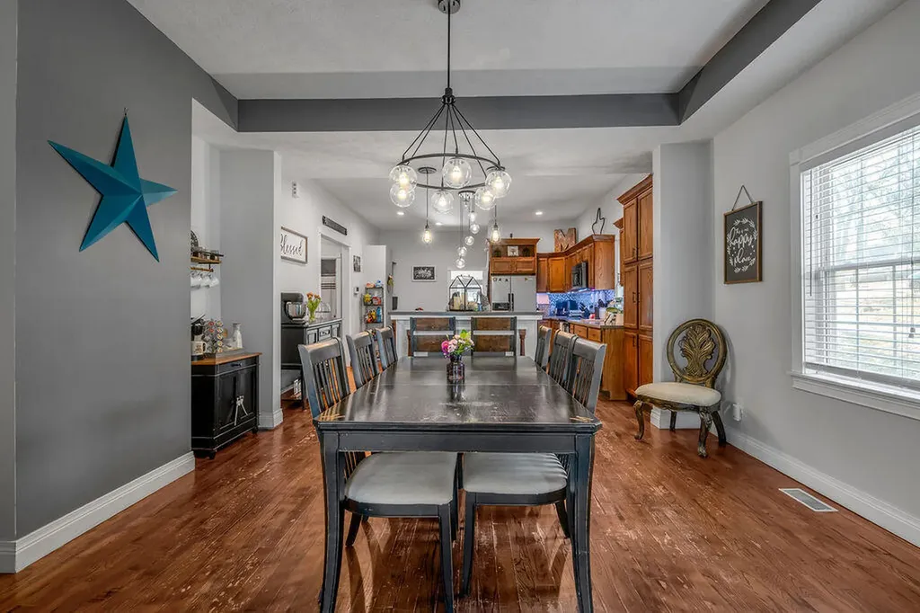 370 Mooreland Avenue Harrodsburg KY 40330