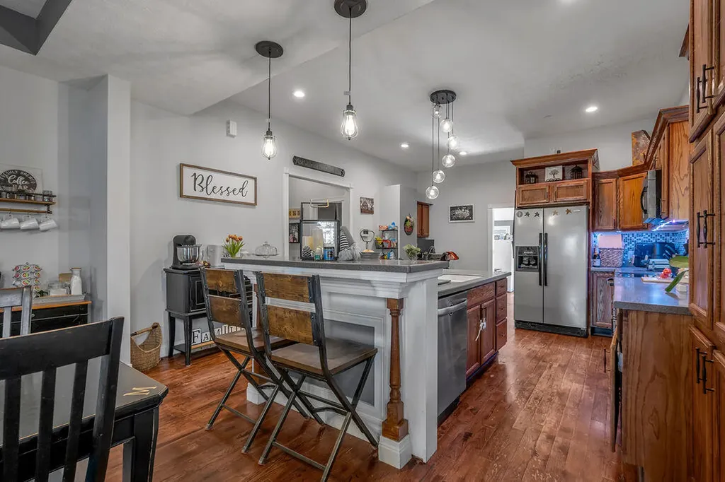 370 Mooreland Avenue Harrodsburg KY 40330