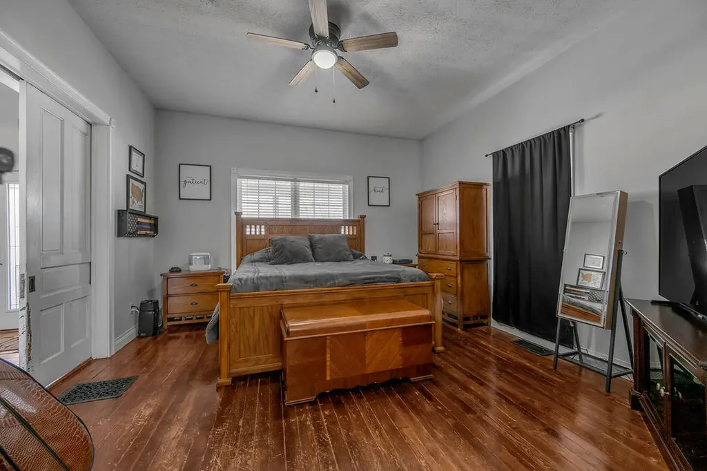 370 Mooreland Avenue Harrodsburg KY 40330