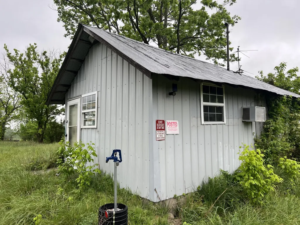 1520 Alton Station Road Lawrenceburg KY 40342
