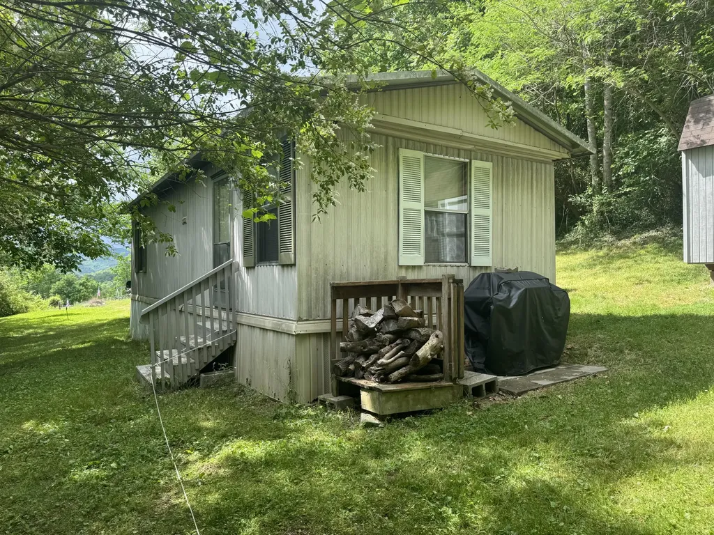 178 School Avenue Williamsburg KY 40769