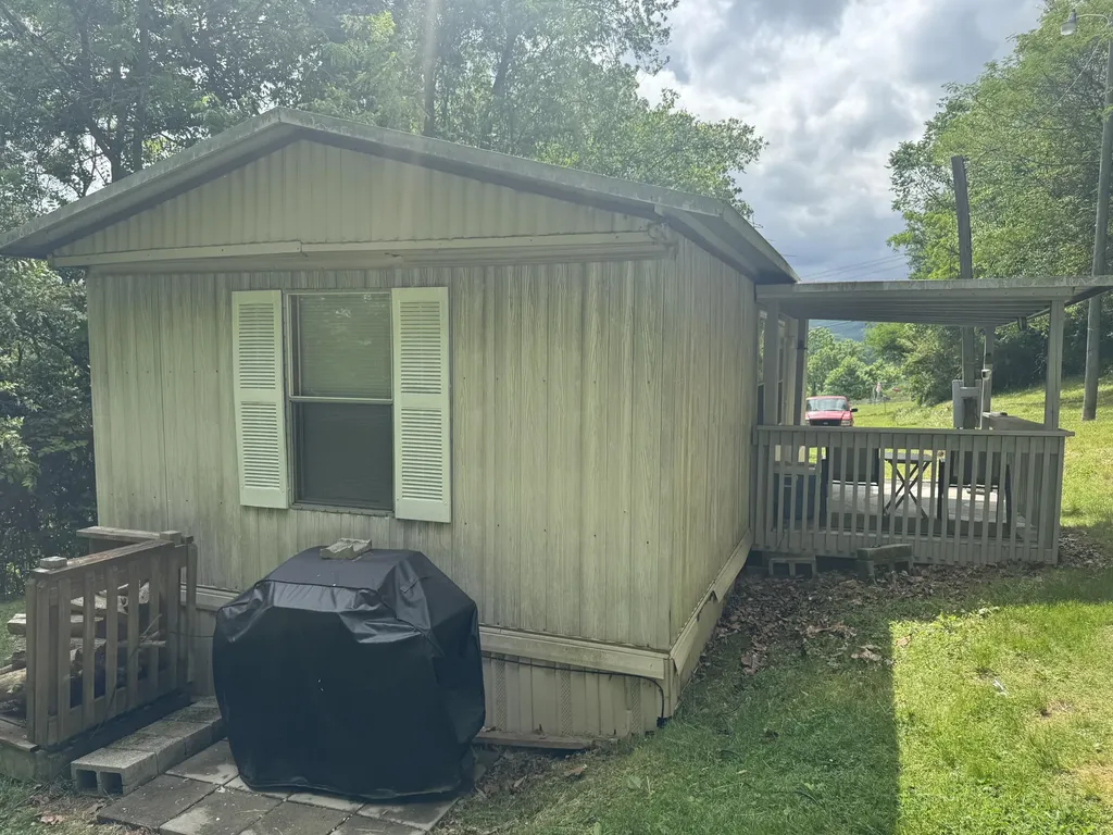 178 School Avenue Williamsburg KY 40769