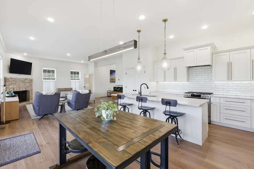 4344 Steamboat Road Lexington KY 40514