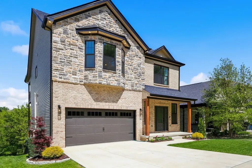 4344 Steamboat Road Lexington KY 40514