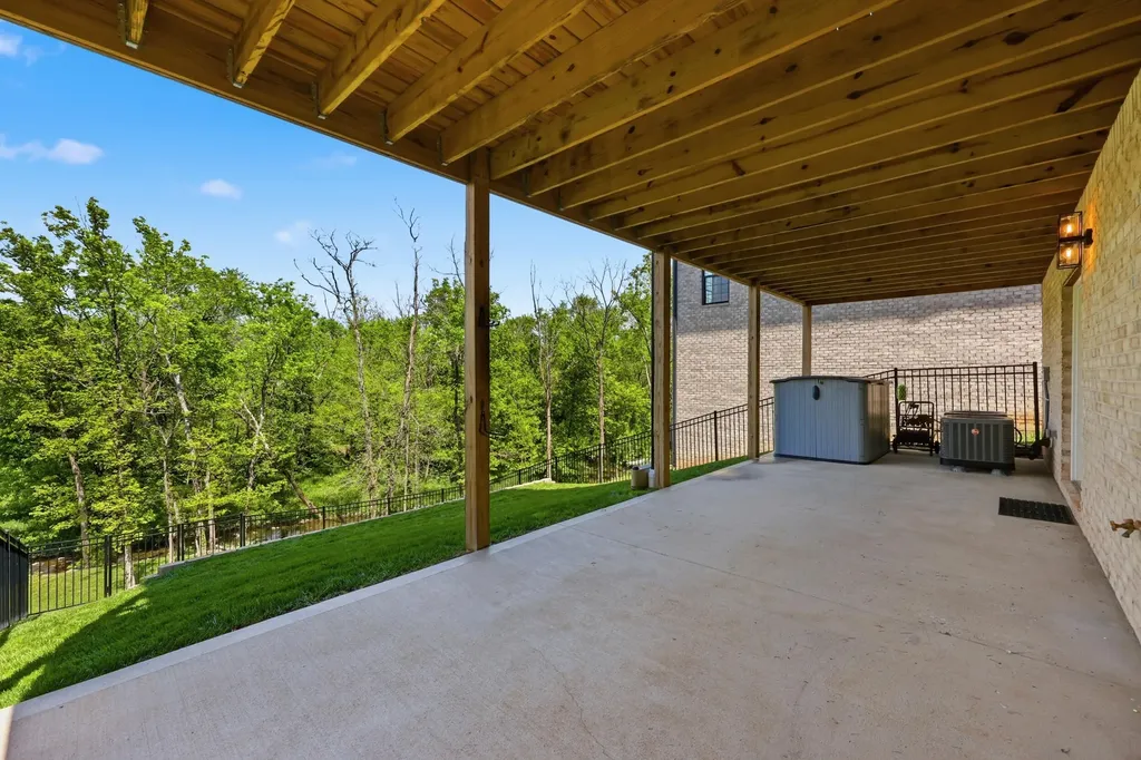 4344 Steamboat Road Lexington KY 40514