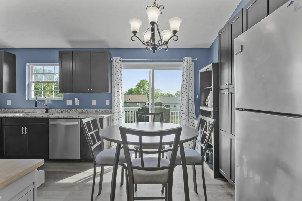 1015 Shadowridge Drive Elsmere KY 41018