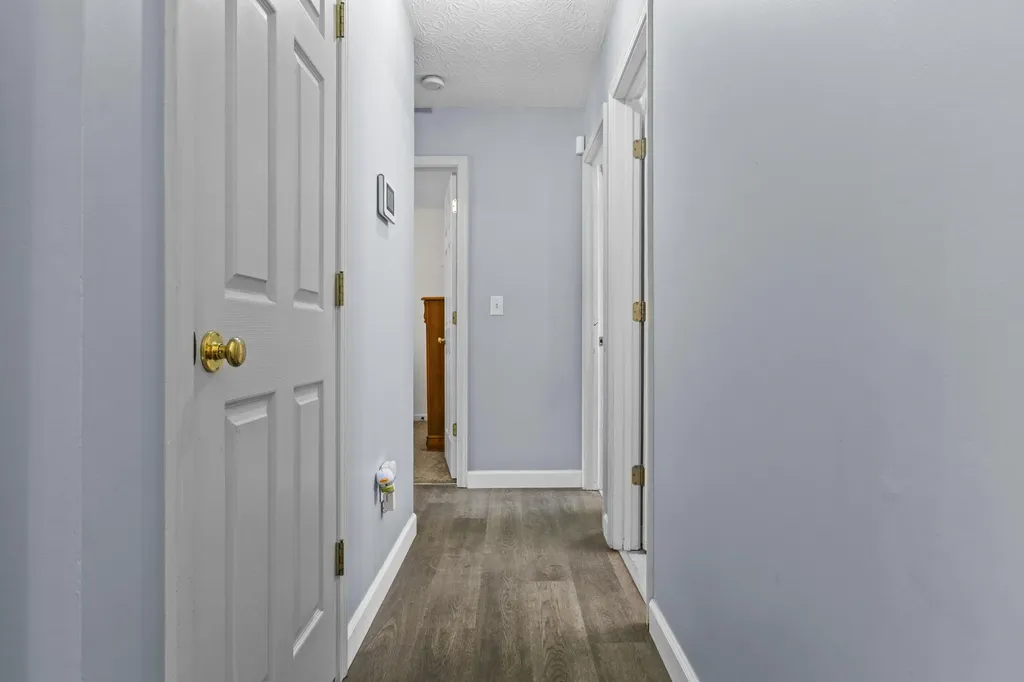 1015 Shadowridge Drive Elsmere KY 41018