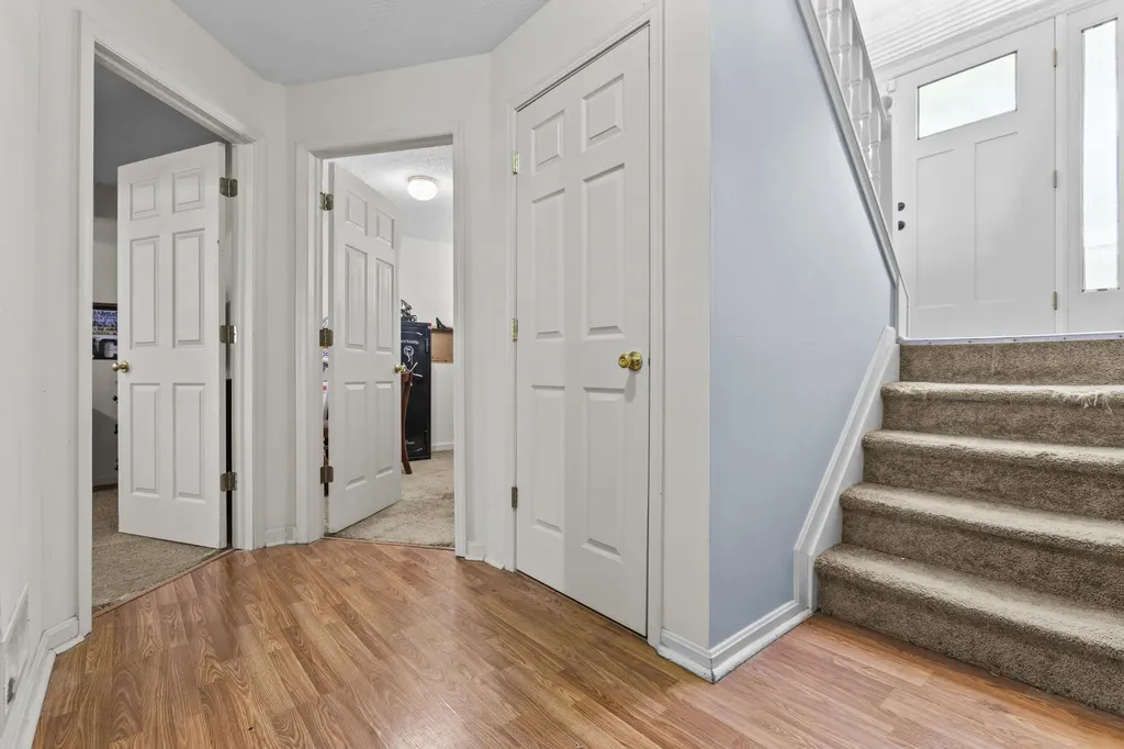 1015 Shadowridge Drive Elsmere KY 41018