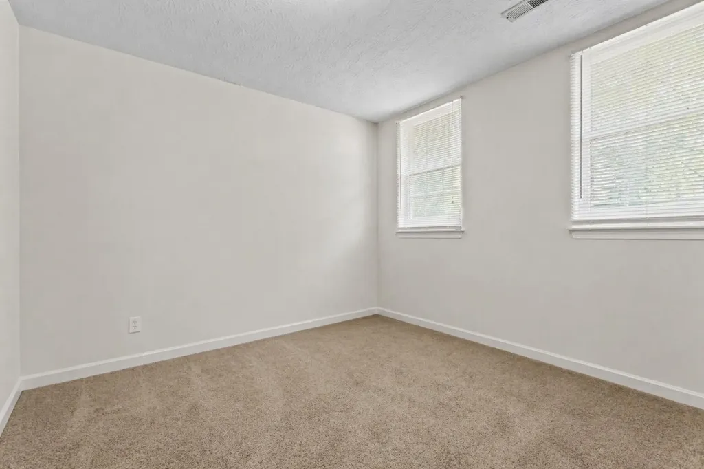 1015 Shadowridge Drive Elsmere KY 41018