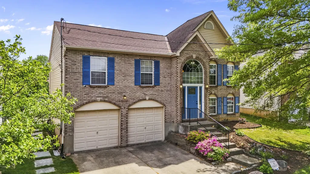 1015 Shadowridge Drive Elsmere KY 41018