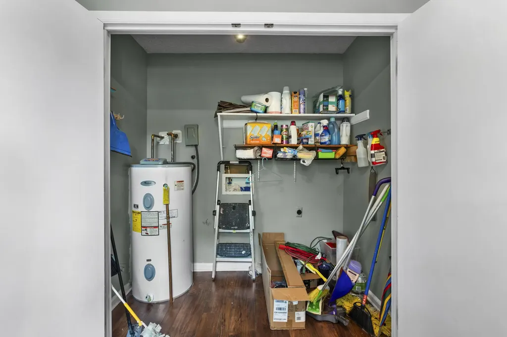 474 Denver Lane Lexington KY 40503