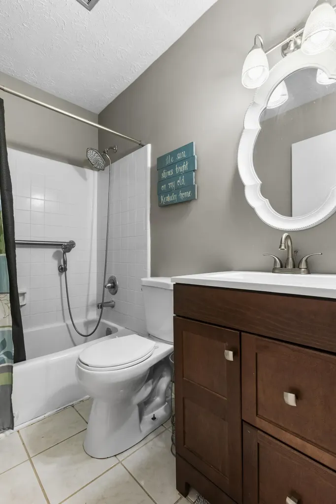 474 Denver Lane Lexington KY 40503