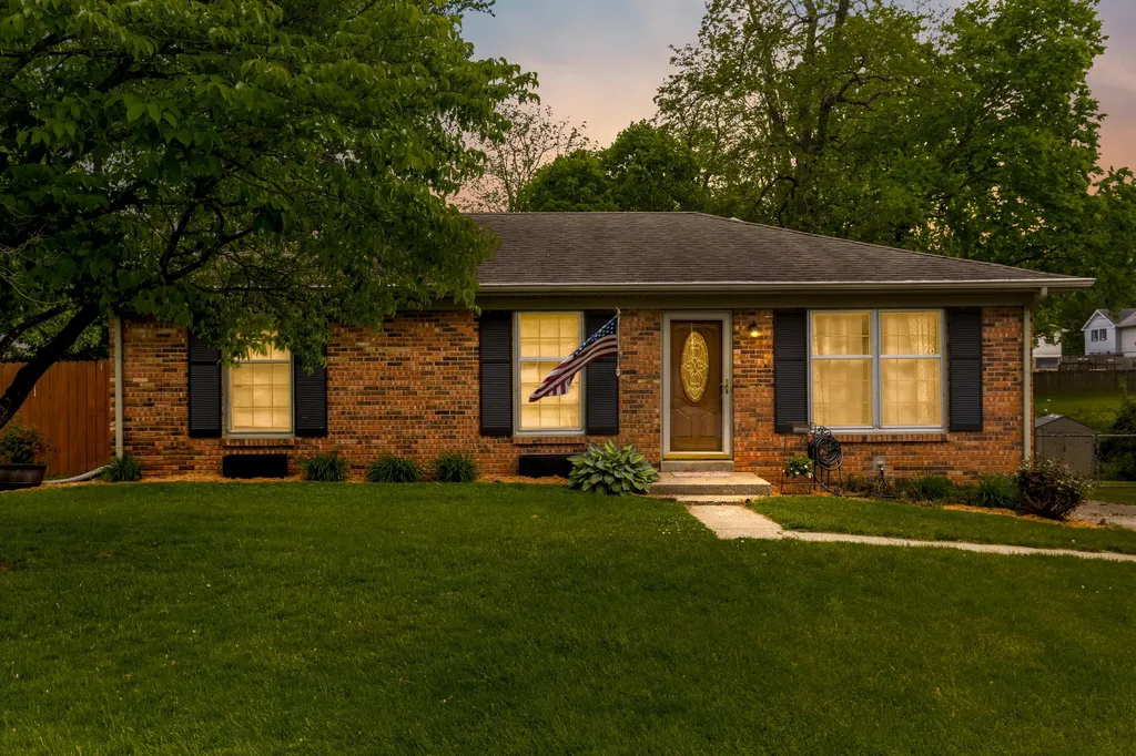 474 Denver Lane Lexington KY 40503