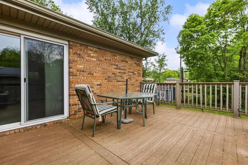 474 Denver Lane Lexington KY 40503