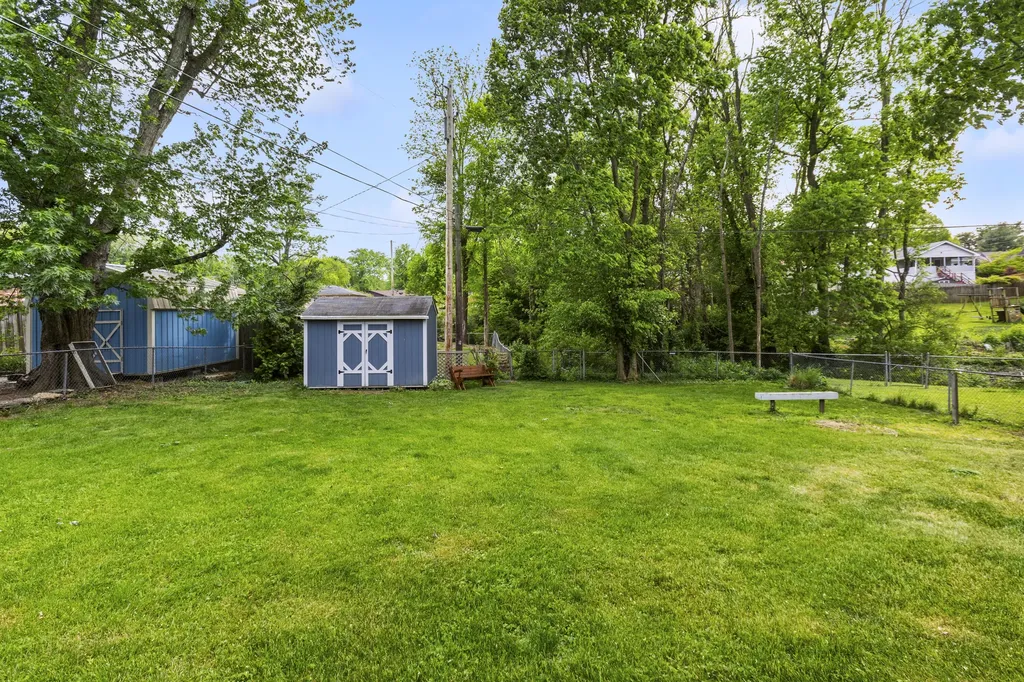 474 Denver Lane Lexington KY 40503