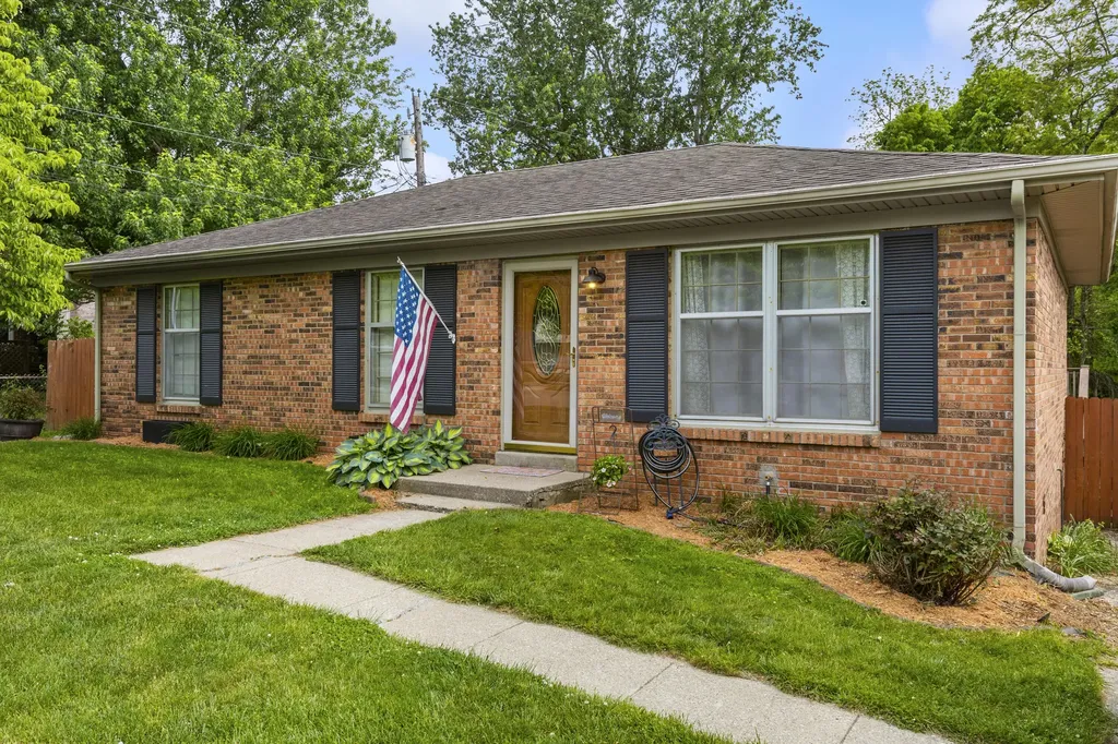 474 Denver Lane Lexington KY 40503