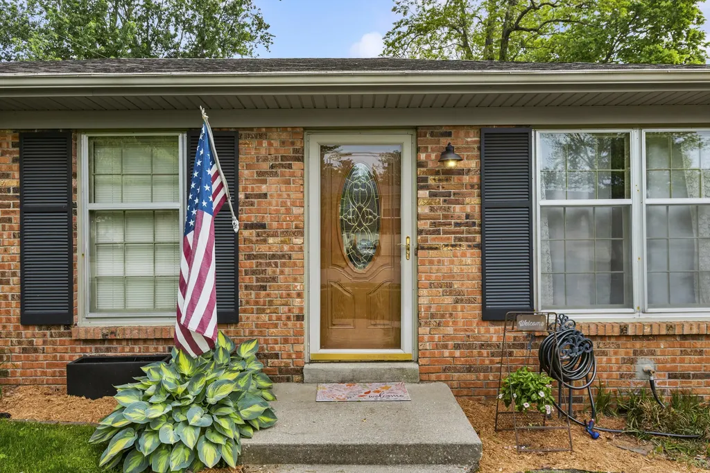 474 Denver Lane Lexington KY 40503