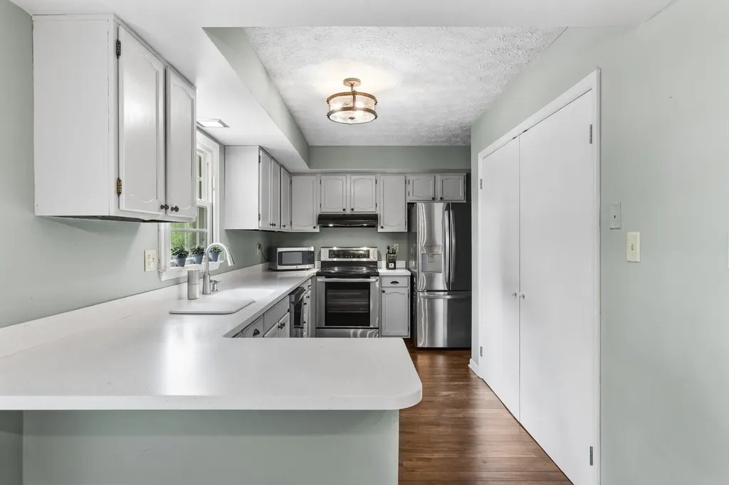 474 Denver Lane Lexington KY 40503