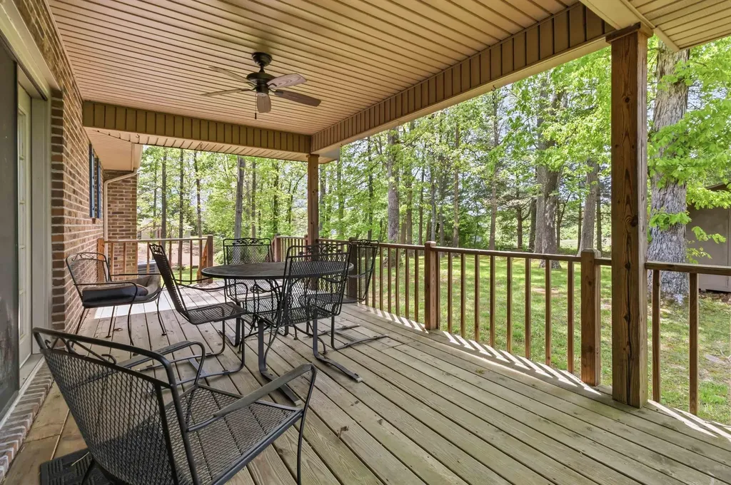 1242 Yorkshire Estates Road London KY 40744