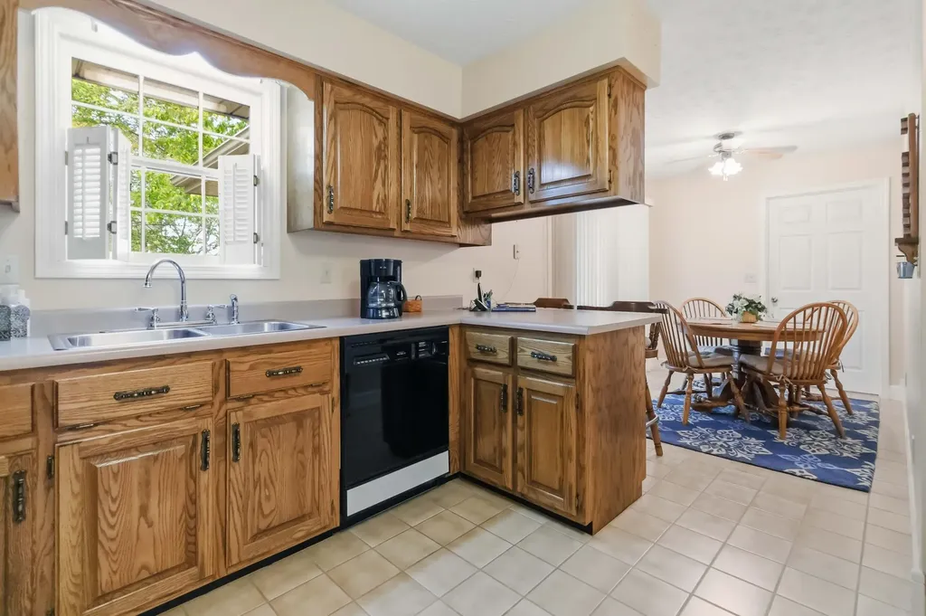 1242 Yorkshire Estates Road London KY 40744