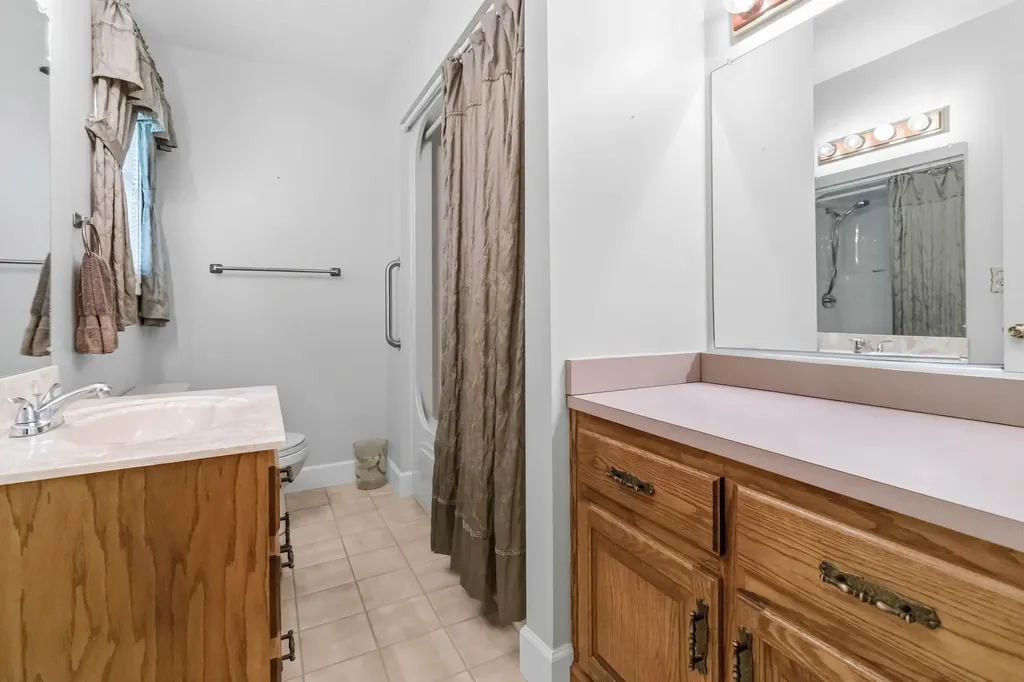 1242 Yorkshire Estates Road London KY 40744